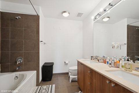 Tiny photo for 235 W VAN BUREN Street #3419, Chicago, IL 60607 (MLS # 12386248)
