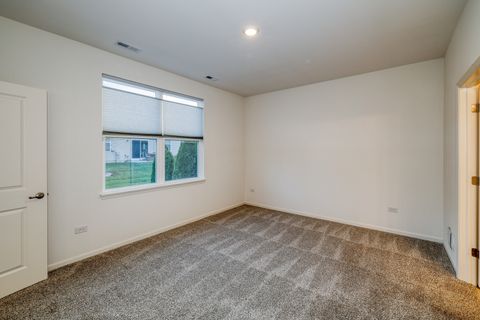 Tiny photo for North Aurora, IL 60542 (MLS # 12514324)