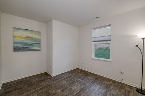 Tiny photo for North Aurora, IL 60542 (MLS # 12514324)