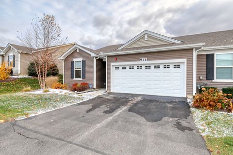Tiny photo for North Aurora, IL 60542 (MLS # 12514324)