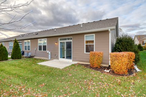 Tiny photo for North Aurora, IL 60542 (MLS # 12514324)