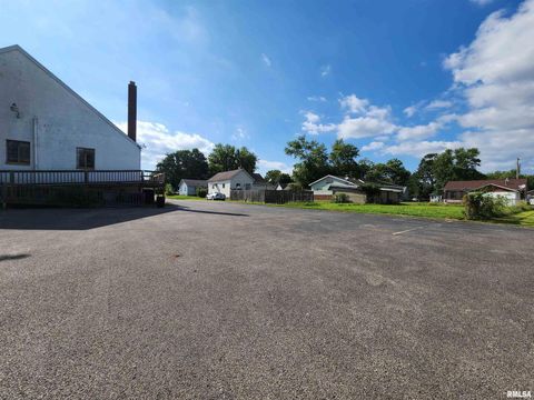 Tiny photo for 409 S HILL Street, Marion, IL 62959 (MLS # EB459364)