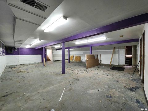 Tiny photo for 409 S HILL Street, Marion, IL 62959 (MLS # EB459364)