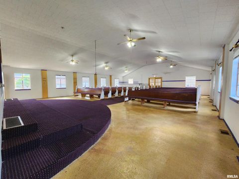 Tiny photo for 409 S HILL Street, Marion, IL 62959 (MLS # EB459364)