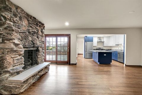 Tiny photo for 1040 E Grissom Drive, Palatine, IL 60074 (MLS # 12577138)