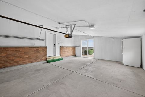 Tiny photo for 241 E Schick Road, Bloomingdale, IL 60108 (MLS # 12597096)