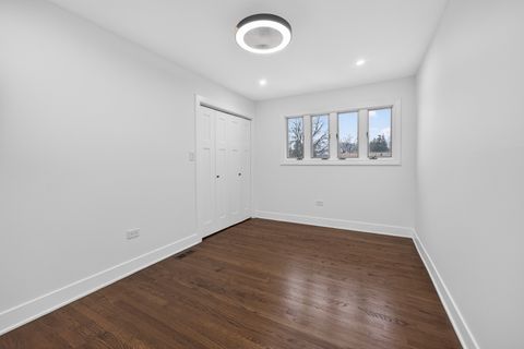 Tiny photo for 241 E Schick Road, Bloomingdale, IL 60108 (MLS # 12597096)