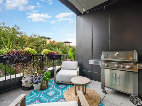 Tiny photo for 21 N May Street #305, Chicago, IL 60607 (MLS # 12487435)