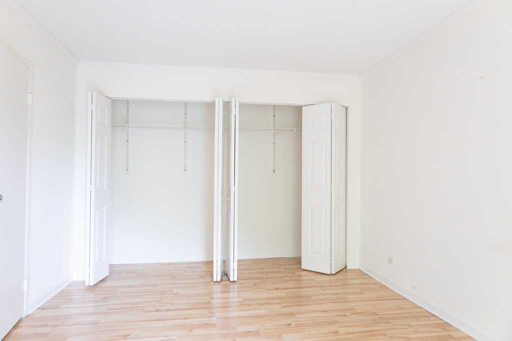 35 S Baybrook Drive 611