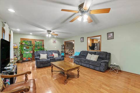 Tiny photo for 402 HOLLY RIDGE Court, St. Joseph, IL 61873 (MLS # 12676794)