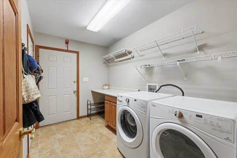 Tiny photo for 402 HOLLY RIDGE Court, St. Joseph, IL 61873 (MLS # 12676794)