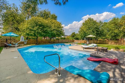 Tiny photo for 4811 Sebastian Court, Naperville, IL 60564 (MLS # 12444695)