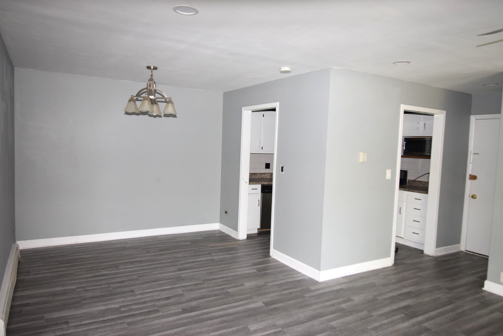 9S120 Lake Drive 201