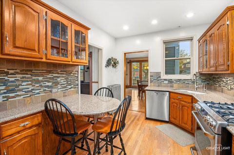 Tiny photo for 4214 Deyo Avenue, Brookfield, IL 60513 (MLS # 12542376)