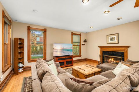 Tiny photo for 4214 Deyo Avenue, Brookfield, IL 60513 (MLS # 12542376)