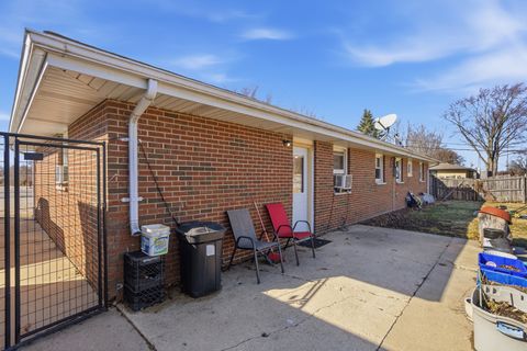 Tiny photo for 2225 Loganberry Street, Joliet, IL 60433 (MLS # 12571575)