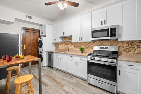 Tiny photo for 5433 S Greenwood Avenue #2, Chicago, IL 60615 (MLS # 12730382)