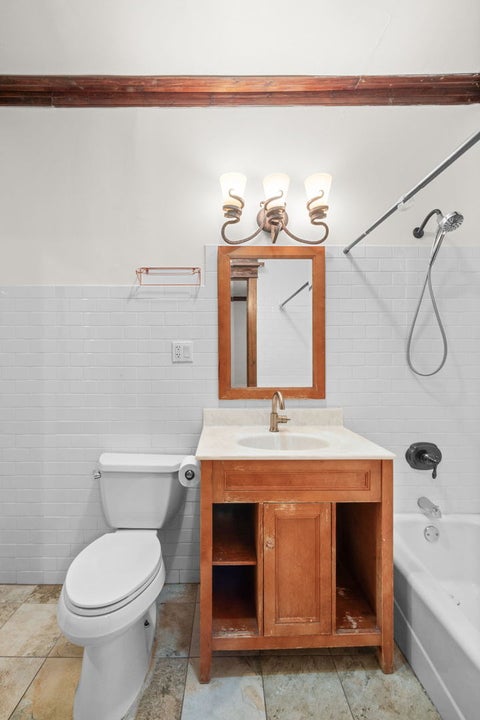 Tiny photo for 5433 S Greenwood Avenue #2, Chicago, IL 60615 (MLS # 12730382)