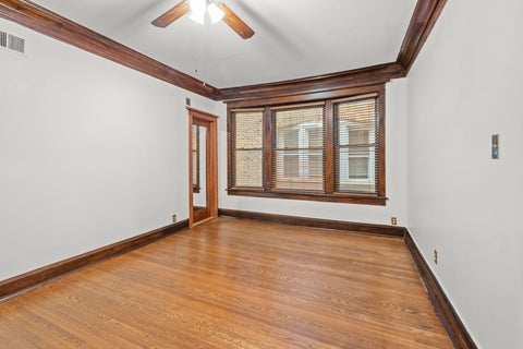 Tiny photo for 5433 S Greenwood Avenue #2, Chicago, IL 60615 (MLS # 12730382)
