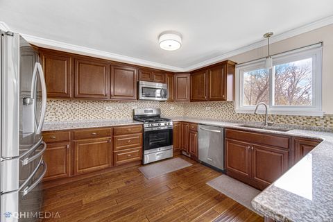 Tiny photo for 1679 Templeton Court, Mundelein, IL 60060 (MLS # 12627502)