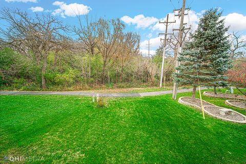 Tiny photo for 1679 Templeton Court, Mundelein, IL 60060 (MLS # 12627502)