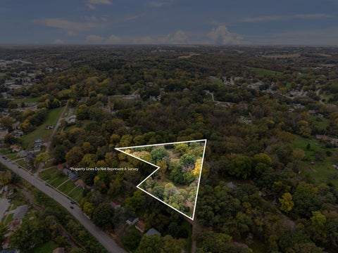 Tiny photo for 3203 Eads Street, Davenport, IA 52802 (MLS # 12788566)