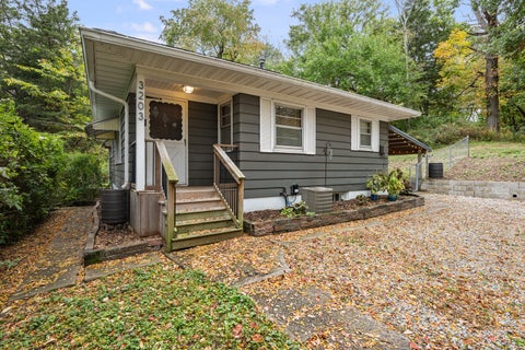Tiny photo for 3203 Eads Street, Davenport, IA 52802 (MLS # 12788566)