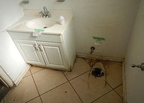 Tiny photo for 7737 S Champlain Avenue, Chicago, IL 60619 (MLS # 12503441)