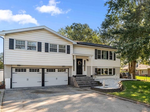 Tiny photo for 506 Helene Street, Shorewood, IL 60404 (MLS # 12785638)