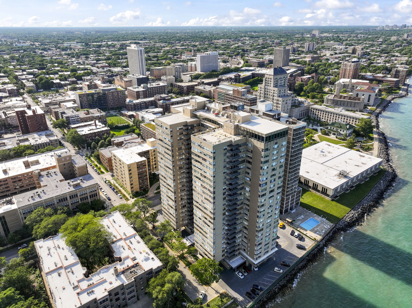 6301 N Sheridan Road 11R