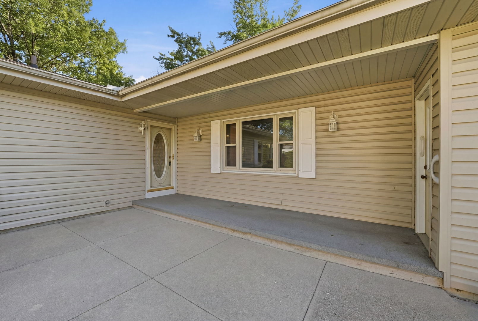 1644 Bayberry Lane