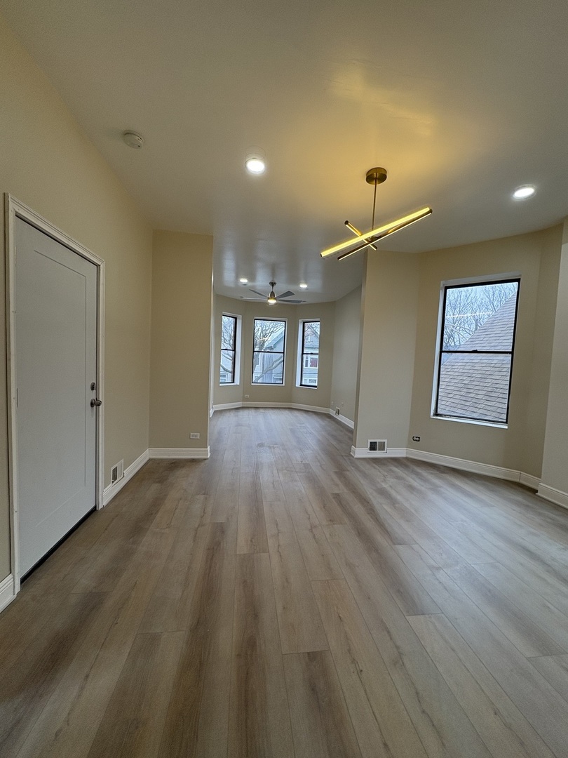 1628 N KIMBALL Avenue 2