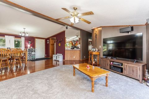 Tiny photo for 214 S 6th Street, Chatsworth, IL 60921 (MLS # 12715261)
