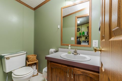 Tiny photo for 214 S 6th Street, Chatsworth, IL 60921 (MLS # 12715261)