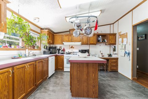 Tiny photo for 214 S 6th Street, Chatsworth, IL 60921 (MLS # 12715261)