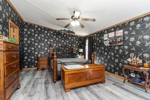 Tiny photo for 214 S 6th Street, Chatsworth, IL 60921 (MLS # 12715261)