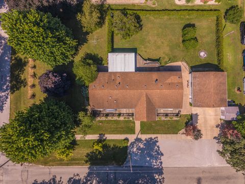Tiny photo for 214 S 6th Street, Chatsworth, IL 60921 (MLS # 12715261)