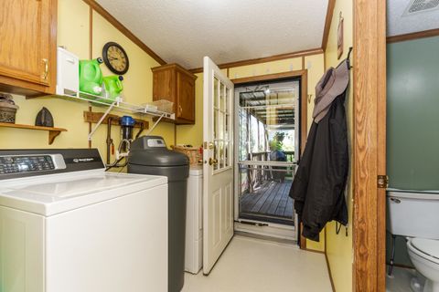 Tiny photo for 214 S 6th Street, Chatsworth, IL 60921 (MLS # 12715261)