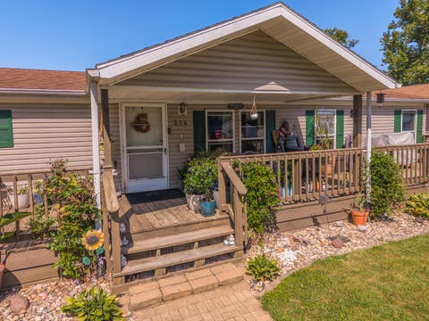 Tiny photo for 214 S 6th Street, Chatsworth, IL 60921 (MLS # 12715261)