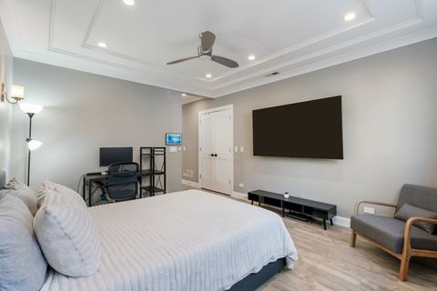 Tiny photo for 729 W Barry Avenue #1, Chicago, IL 60657 (MLS # 12613750)