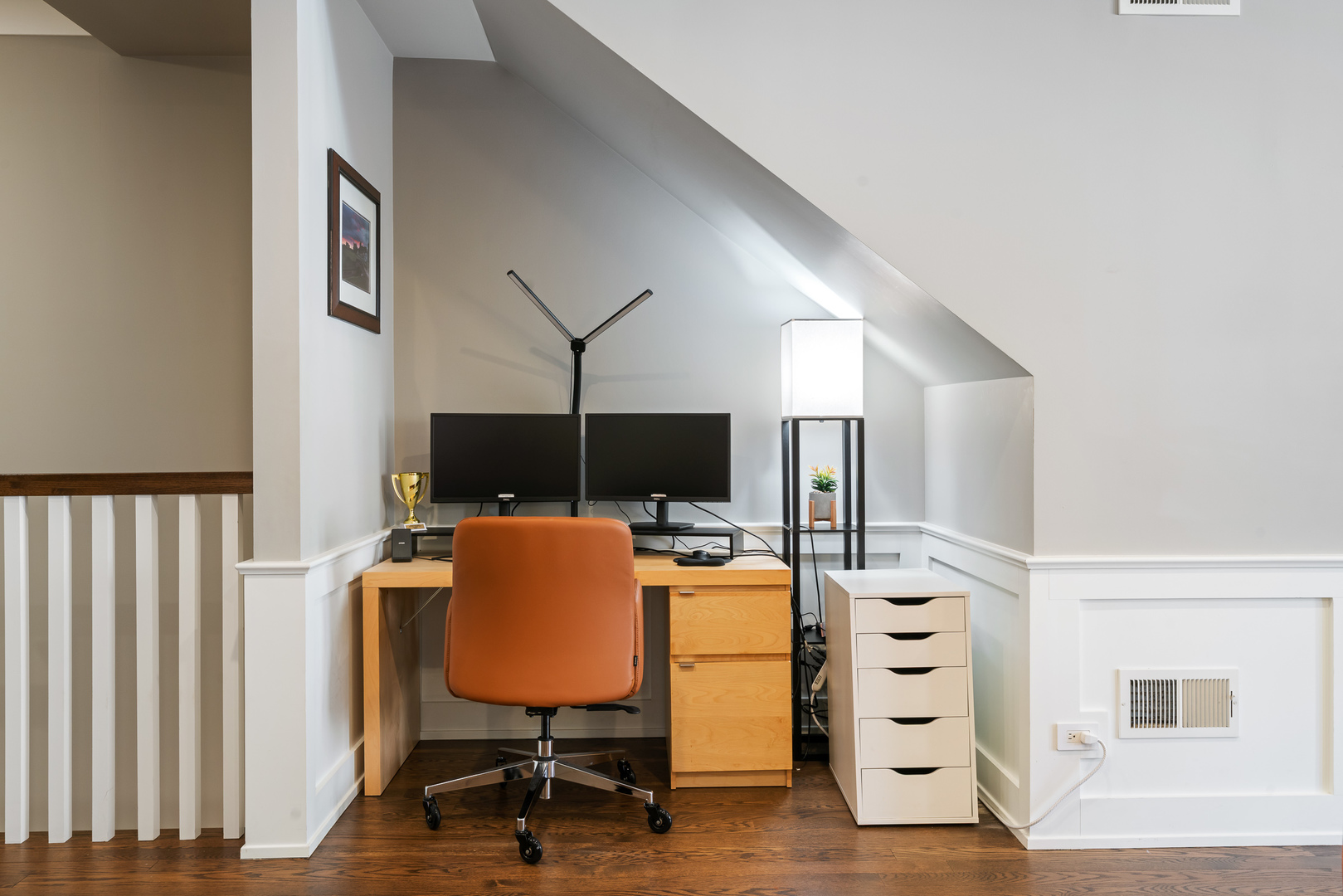 729 W Barry Avenue 1