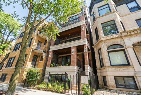 Photo of 729 W Barry Avenue #1, Chicago, IL 60657 (MLS # 12613750)