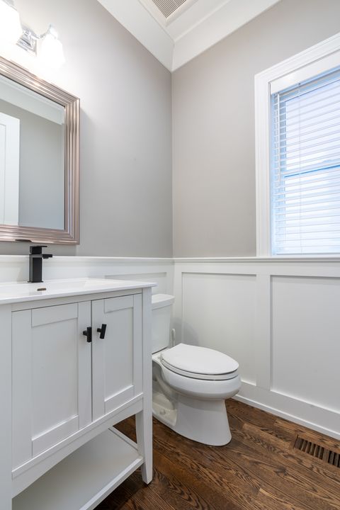 Tiny photo for 729 W Barry Avenue #1, Chicago, IL 60657 (MLS # 12613750)