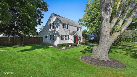 Tiny photo for 236 W SUNSET Avenue, Lombard, IL 60148 (MLS # 12462729)