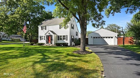 Tiny photo for 236 W SUNSET Avenue, Lombard, IL 60148 (MLS # 12462729)