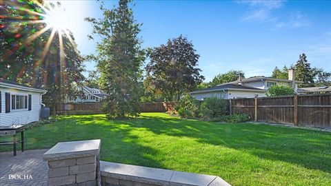 Tiny photo for 236 W SUNSET Avenue, Lombard, IL 60148 (MLS # 12462729)