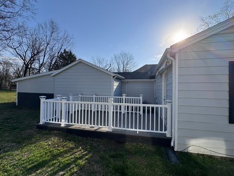 Tiny photo for 212 W Allmon Street, Salem, IL 62881 (MLS # 12603183)