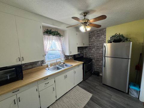 Tiny photo for 212 W Allmon Street, Salem, IL 62881 (MLS # 12603183)