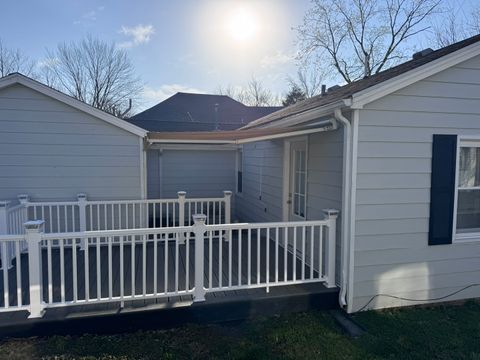 Tiny photo for 212 W Allmon Street, Salem, IL 62881 (MLS # 12603183)