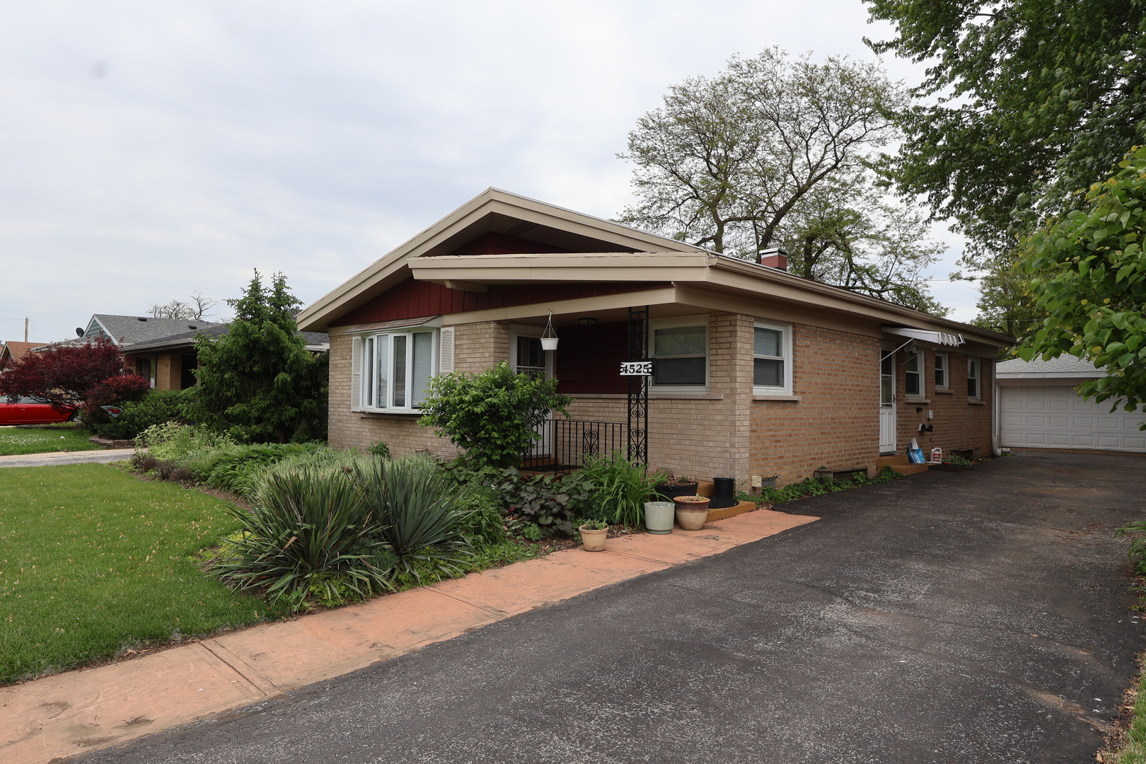 4525 W 125th Street